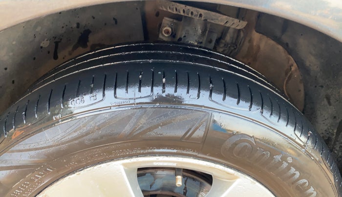 2017 Skoda Rapid AMBITION 1.5 TDI AT, Diesel, Automatic, 86,305 km, Left Front Tyre Tread