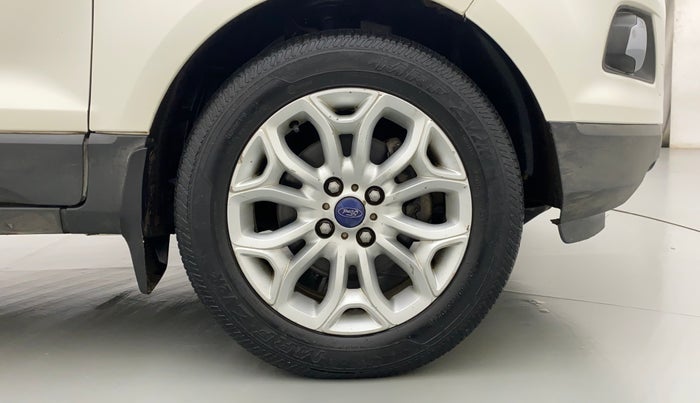 2015 Ford Ecosport 1.5 TITANIUM TI VCT AT, Petrol, Automatic, 76,334 km, Right Front Wheel