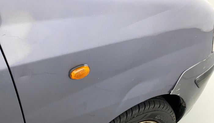 2011 Hyundai Santro Xing GL PLUS, Petrol, Manual, 1,24,967 km, Right fender - Slightly dented