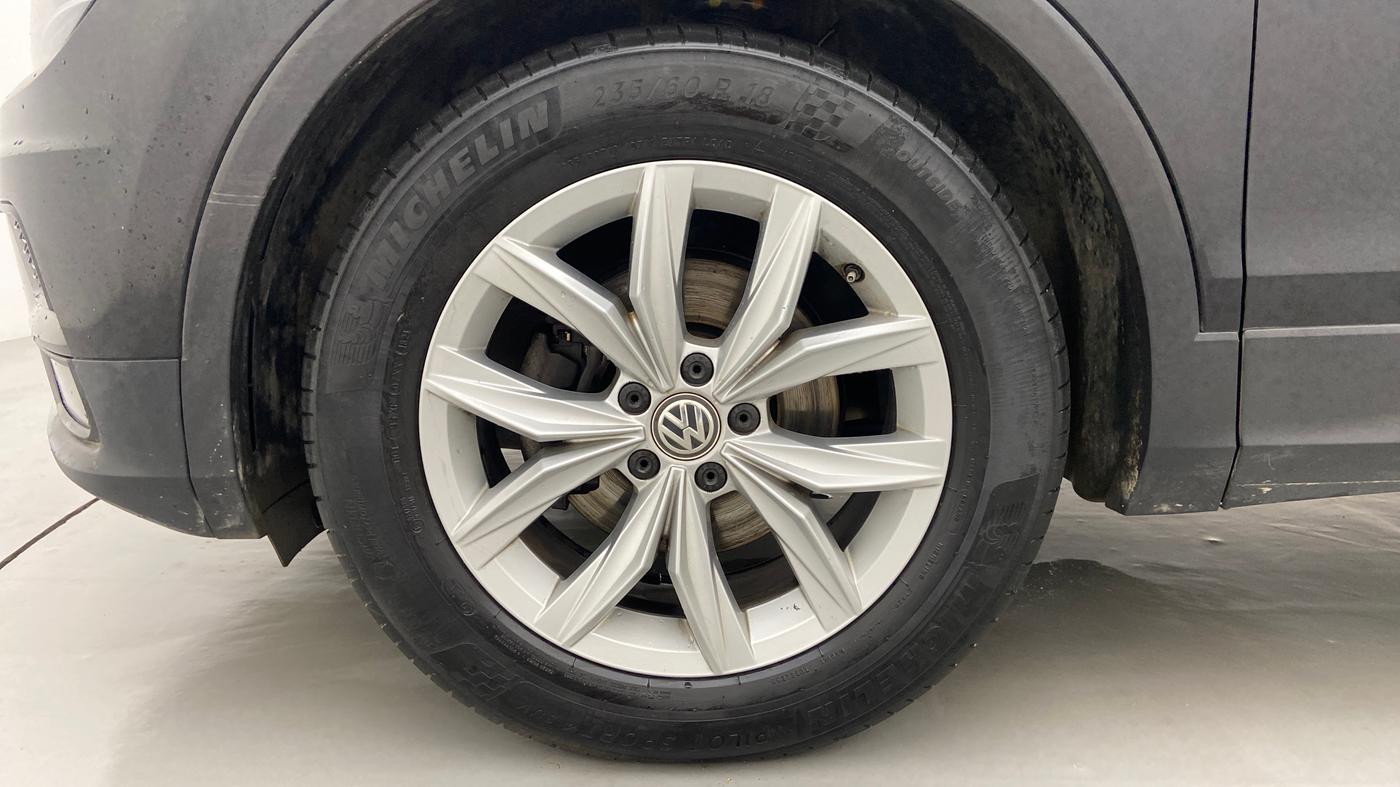2018 Volkswagen TIGUAN HIGHLINE A/T, Diesel, Automatic, 68,377 km, Left Front Wheel