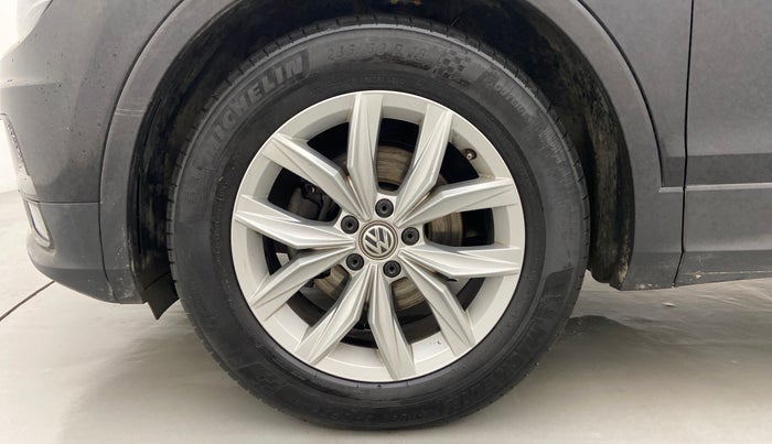 2018 Volkswagen TIGUAN HIGHLINE A/T, Diesel, Automatic, 68,377 km, Left Front Wheel