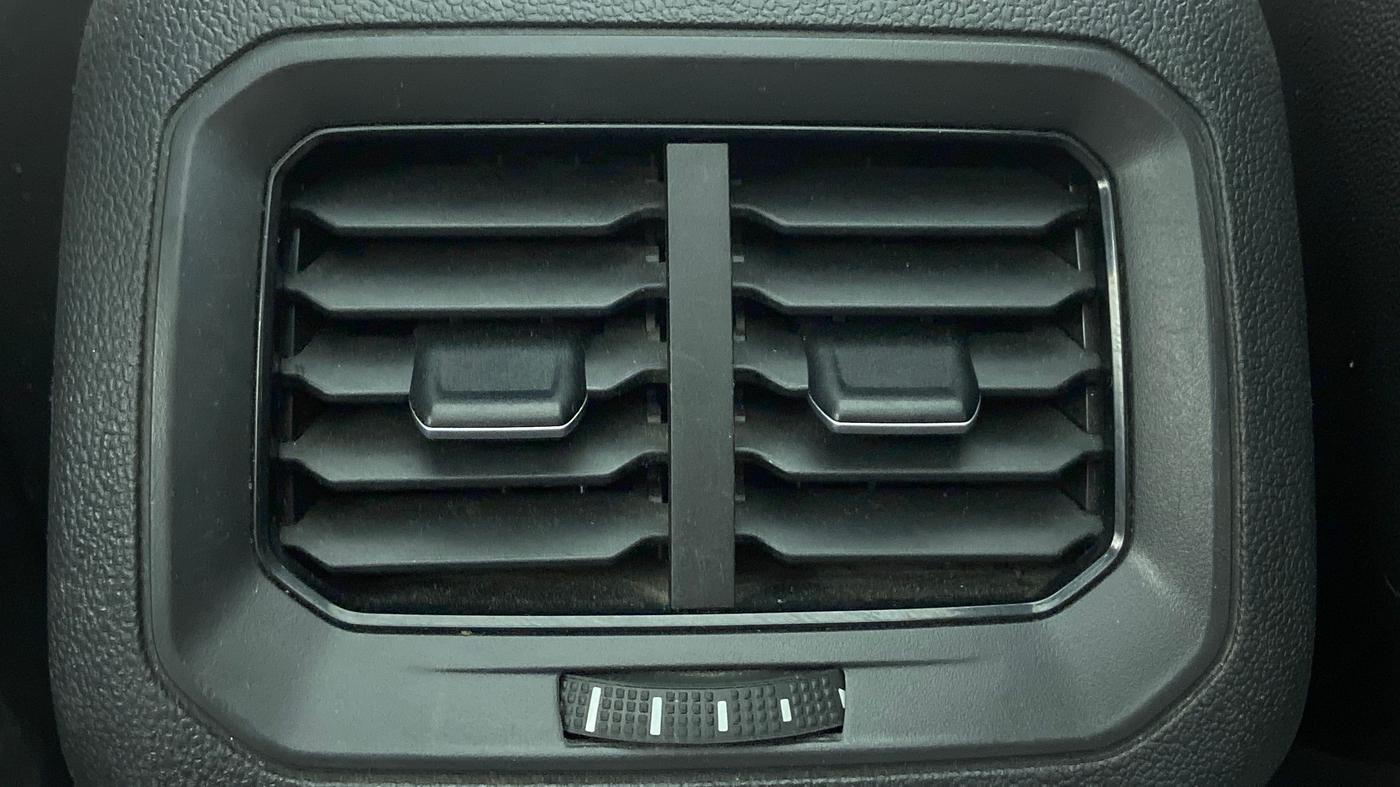 2018 Volkswagen TIGUAN HIGHLINE A/T, Diesel, Automatic, 68,377 km, Rear AC Vents