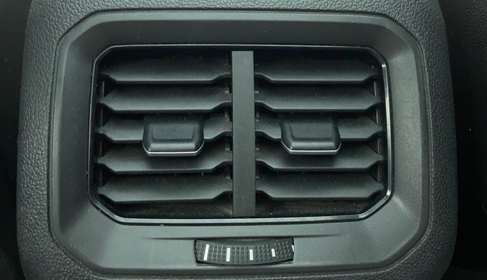 2018 Volkswagen TIGUAN HIGHLINE A/T, Diesel, Automatic, 68,377 km, Rear AC Vents