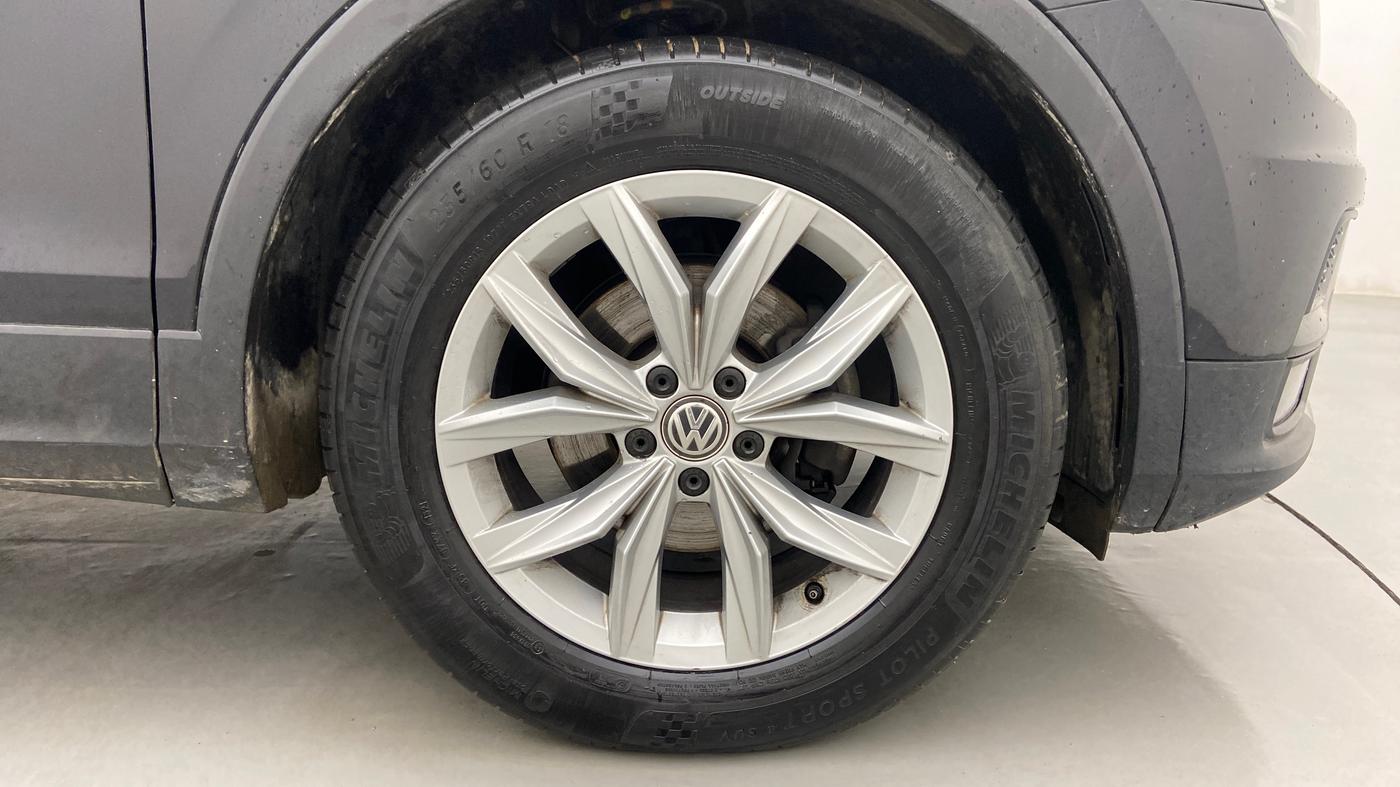 2018 Volkswagen TIGUAN HIGHLINE A/T, Diesel, Automatic, 68,377 km, Right Front Wheel
