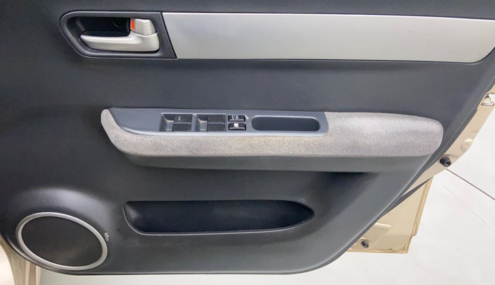 2010 Maruti Swift Dzire VXI, Petrol, Manual, 37,096 km, Driver Side Door Panels Control