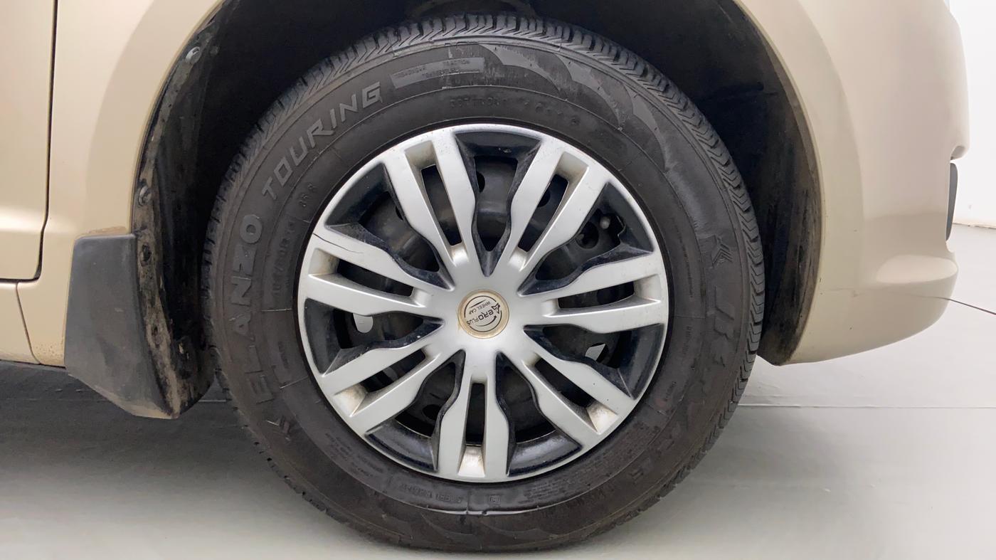 2010 Maruti Swift Dzire VXI, Petrol, Manual, 37,096 km, Right Front Wheel