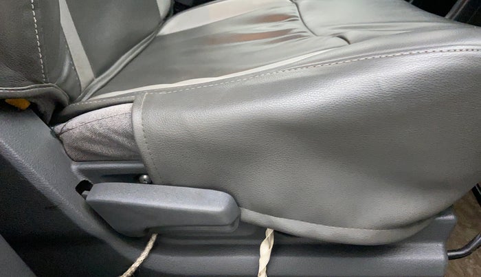 2010 Maruti Swift Dzire VXI, Petrol, Manual, 37,096 km, Driver Side Adjustment Panel