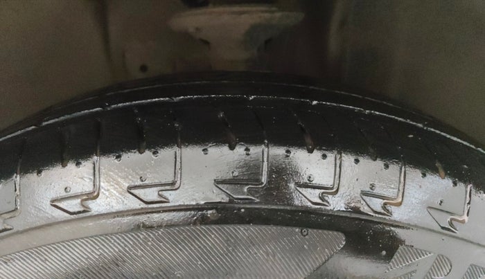 2022 Maruti Celerio ZXI AMT, Petrol, Automatic, 22,924 km, Right Front Tyre Tread