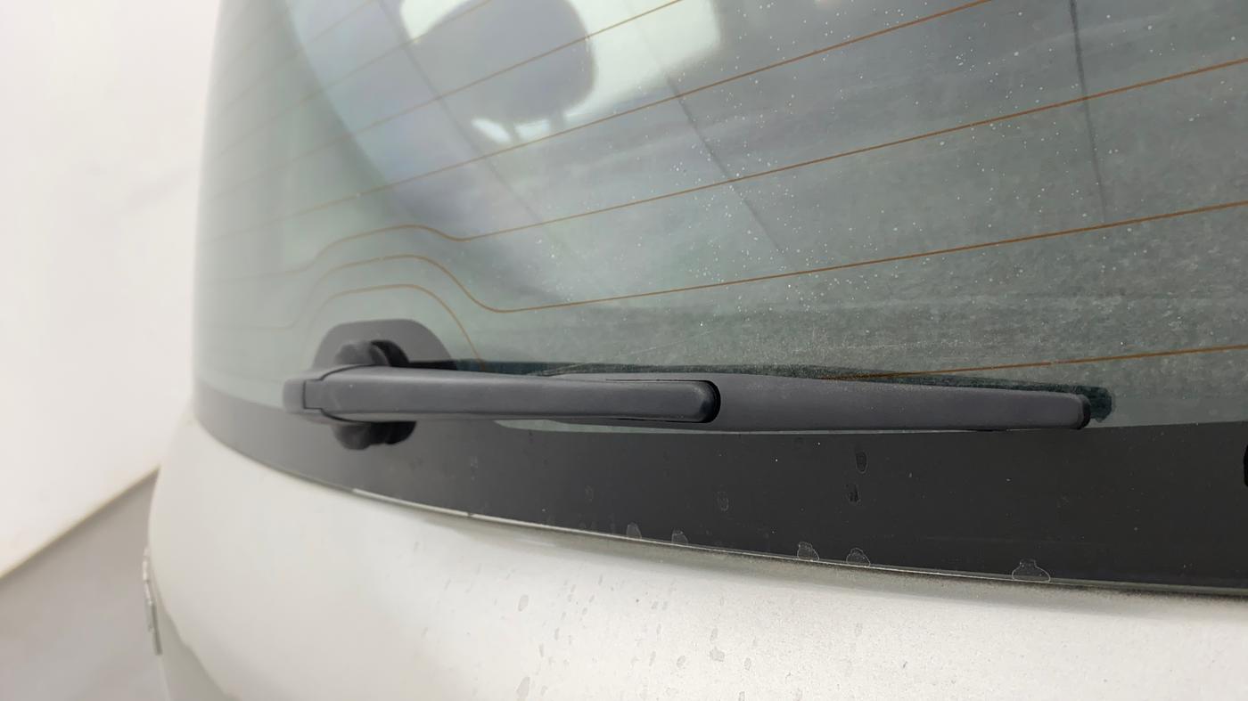 2015 Maruti Swift ZDI, Diesel, Manual, 31,878 km, Rear Wiper