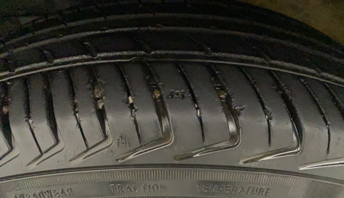 2021 Maruti New Wagon-R LXI CNG 1.0, CNG, Manual, 23,233 km, Left Front Tyre Tread