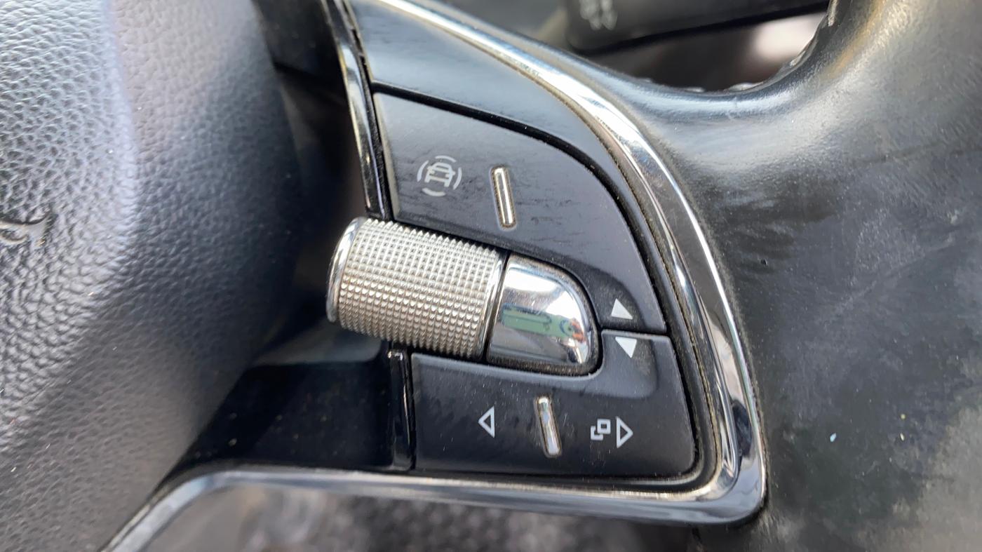 2022 Skoda KUSHAQ STYLE 1.0L TSI MT, Petrol, Manual, 71,896 km, Adaptive Cruise Control