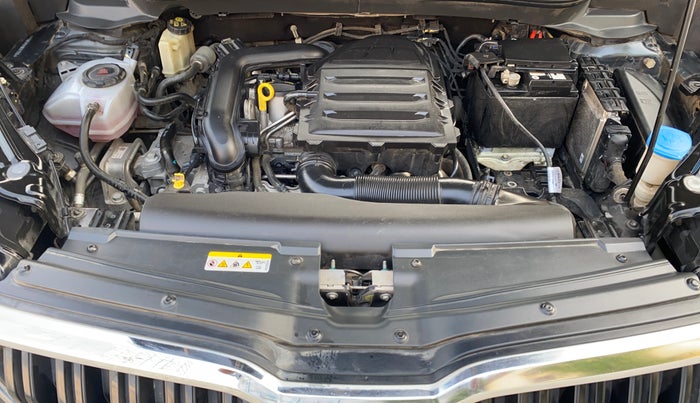 2022 Skoda KUSHAQ STYLE 1.0L TSI MT, Petrol, Manual, 71,865 km, Engine View