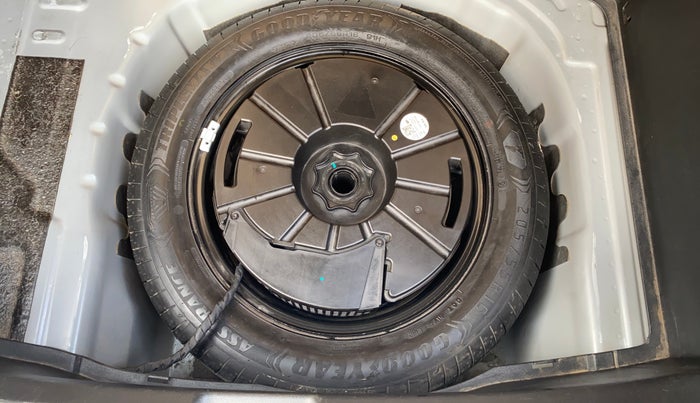 2022 Skoda KUSHAQ STYLE 1.0L TSI MT, Petrol, Manual, 71,865 km, Spare Tyre