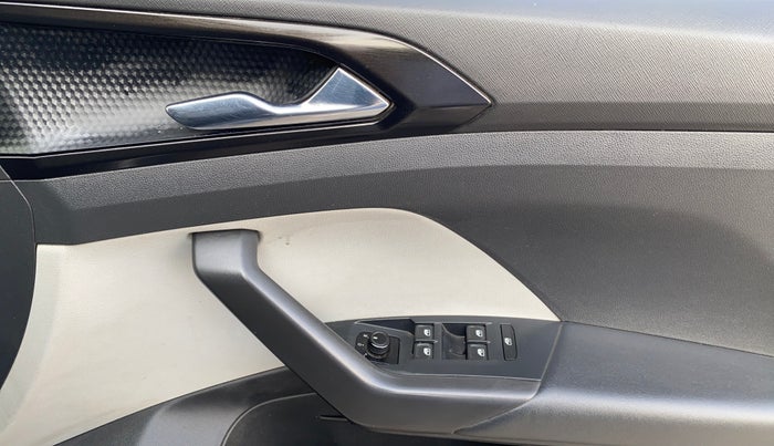 2022 Skoda KUSHAQ STYLE 1.0L TSI MT, Petrol, Manual, 71,865 km, Driver Side Door Panels Control