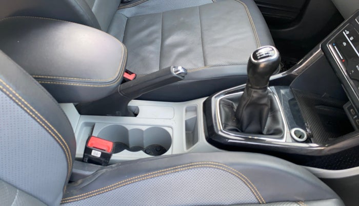 2022 Skoda KUSHAQ STYLE 1.0L TSI MT, Petrol, Manual, 71,865 km, Gear Lever