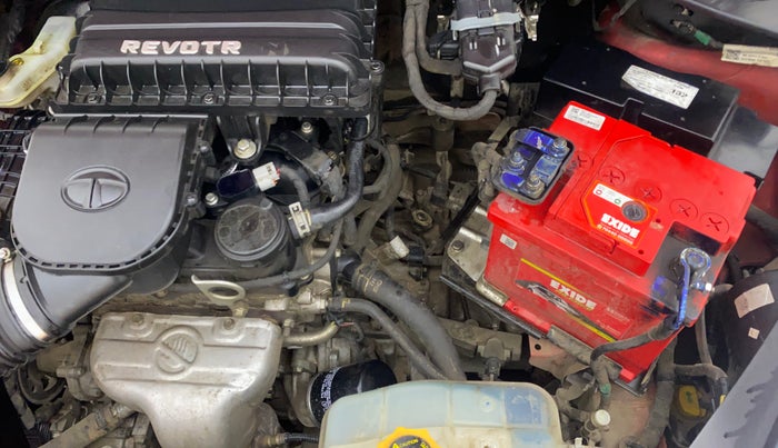 2017 Tata Tiago XZ PETROL, Petrol, Manual, 31,714 km, Engine View - Left