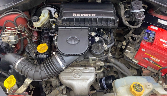 2017 Tata Tiago XZ PETROL, Petrol, Manual, 31,714 km, Engine View