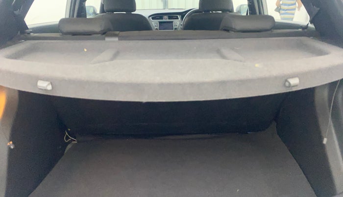 2018 Hyundai i20 Active 1.2 SX, Petrol, Manual, 18,544 km, Boot Inside