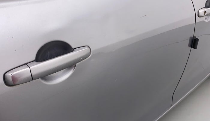 2012 Maruti Swift ZXI, Petrol, Manual, 65,139 km, Right rear door - Slightly dented