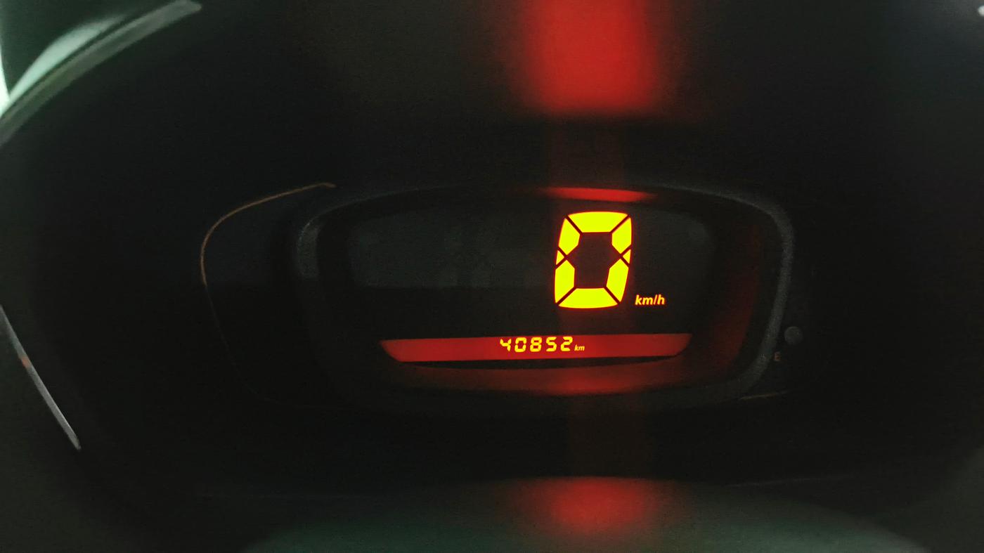2016 Renault Kwid RXT 1.0, Petrol, Manual, 40,845 km, Odometer Image