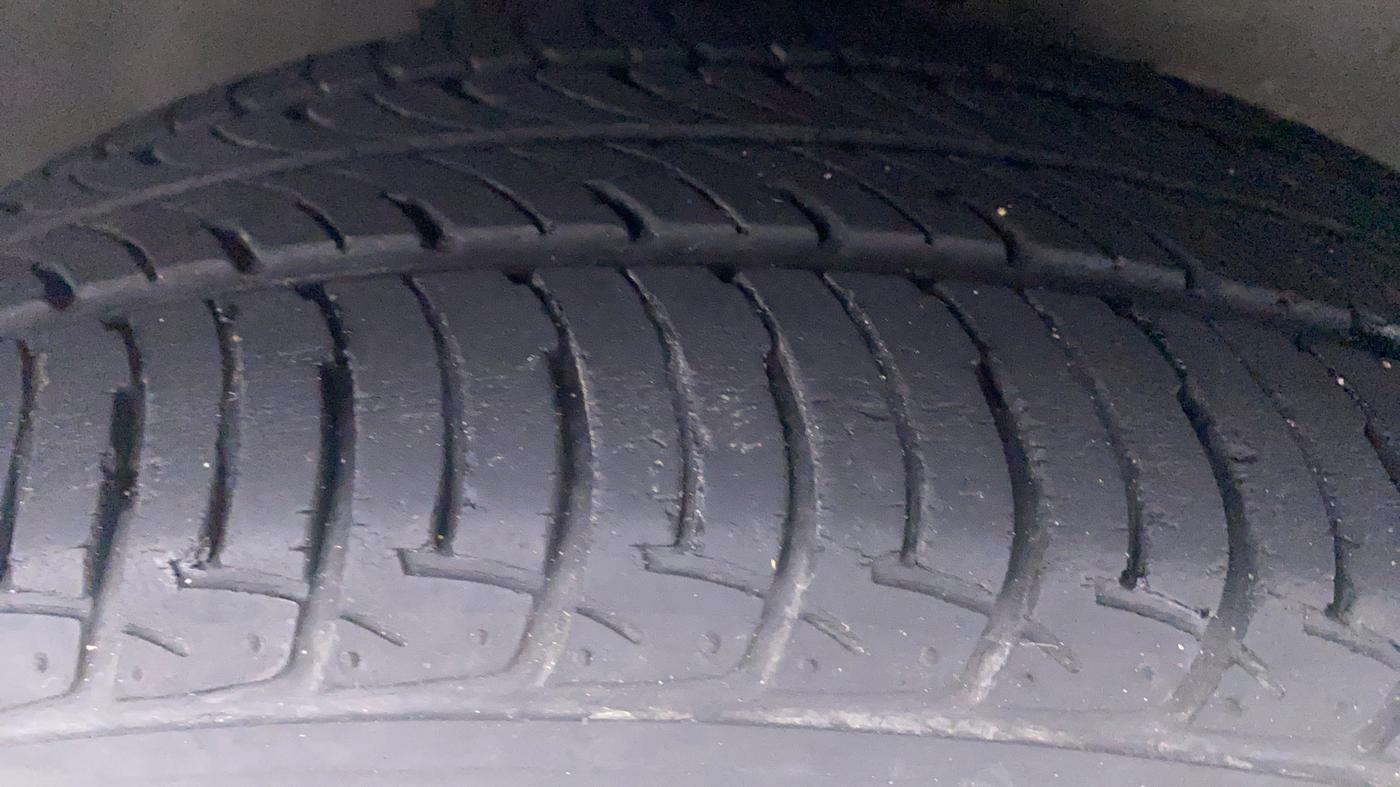 2019 Maruti Celerio VXI d, Petrol, Manual, 16,747 km, Right Front Tyre Tread