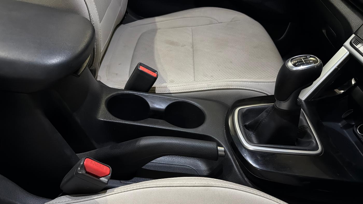 2021 KIA SELTOS HTK PLUS 1.5 IMT, Petrol, Manual, 41,153 km, Gear Lever