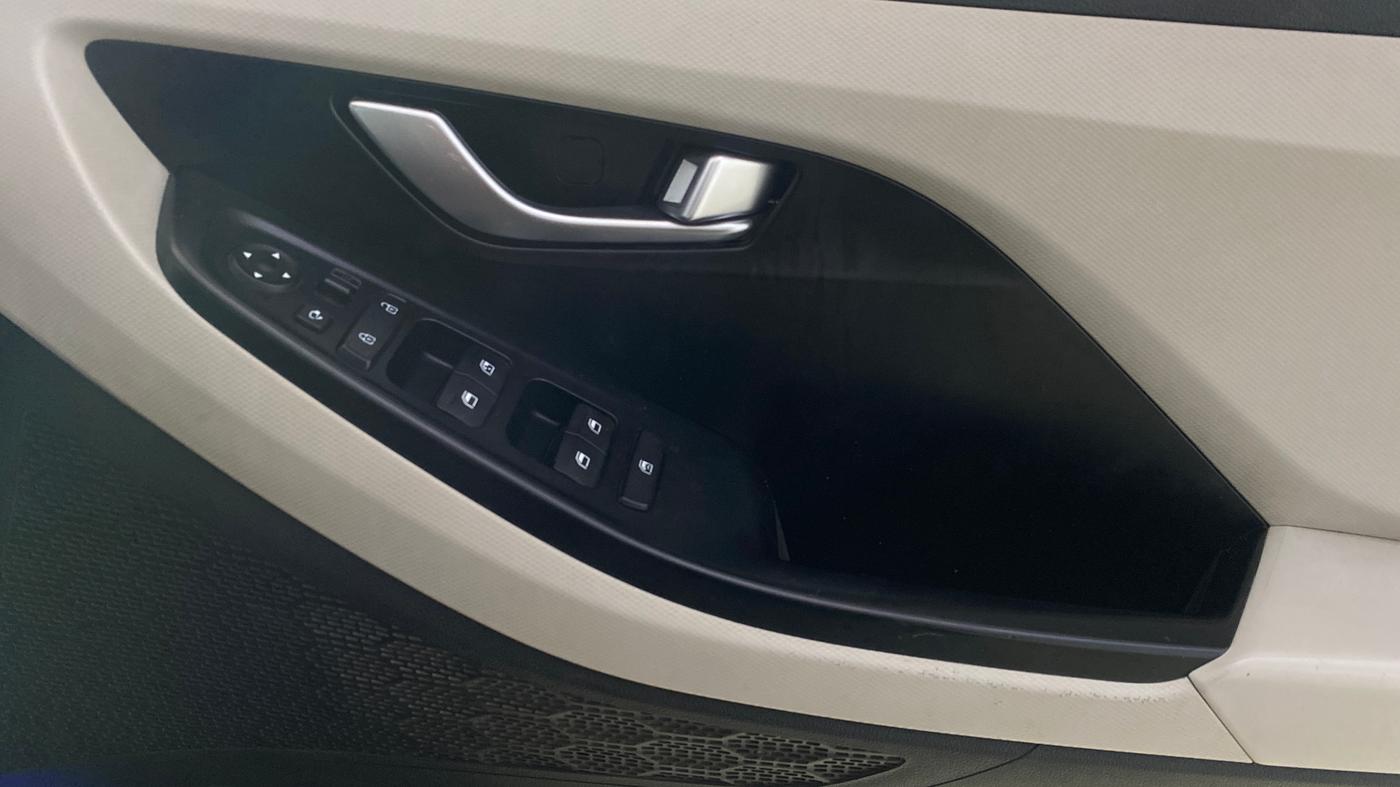 2021 Hyundai Creta SX 1.5 DIESEL, Diesel, Manual, 84,252 km, Driver Side Door Panels Control
