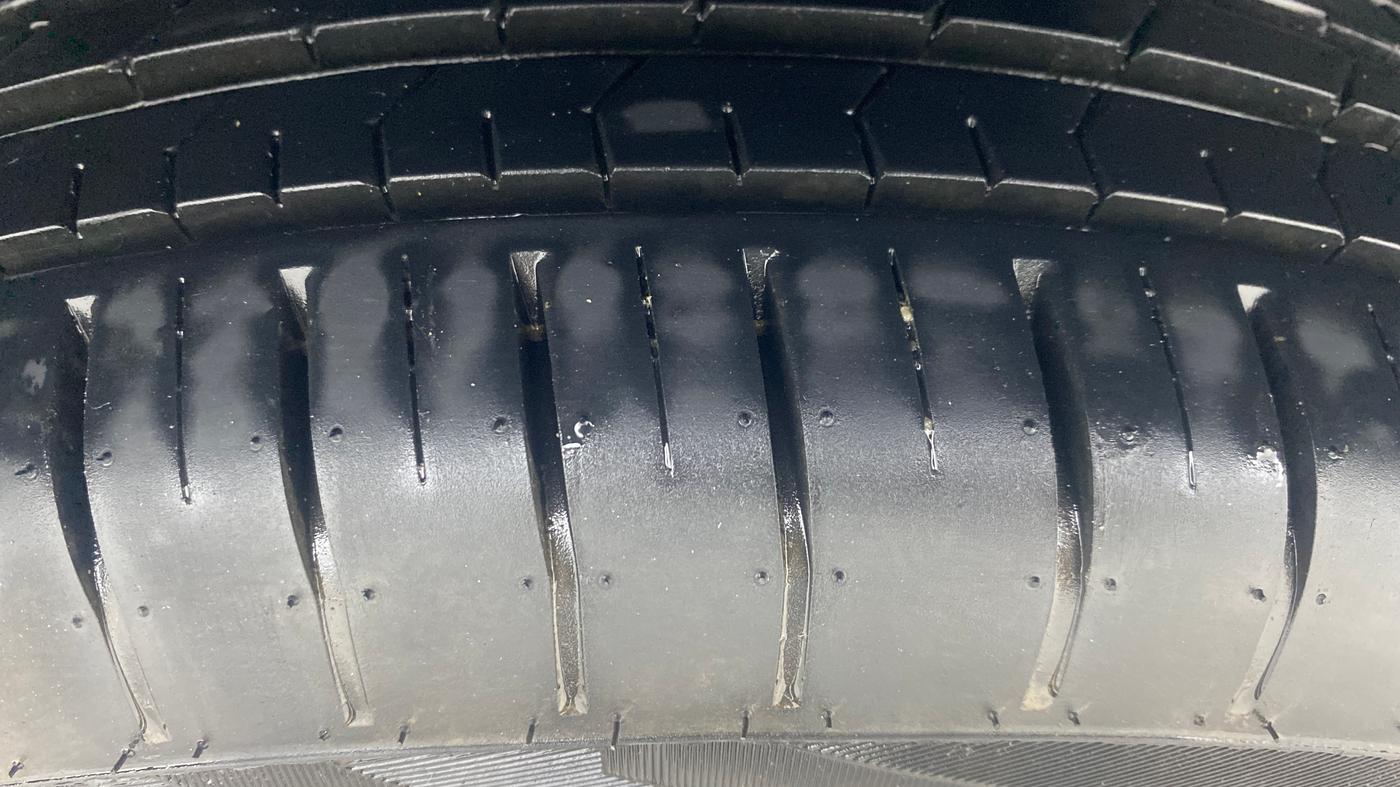 2025 Maruti Baleno DELTA 1.2 AGS, Petrol, Automatic, 7,590 km, Left Rear Tyre Tread