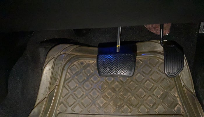 2018 Toyota Corolla Altis VL CVT PETROL, Petrol, Automatic, 48,588 km, Pedals