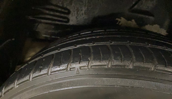 2018 Toyota Corolla Altis VL CVT PETROL, Petrol, Automatic, 48,588 km, Right Rear Tyre Tread