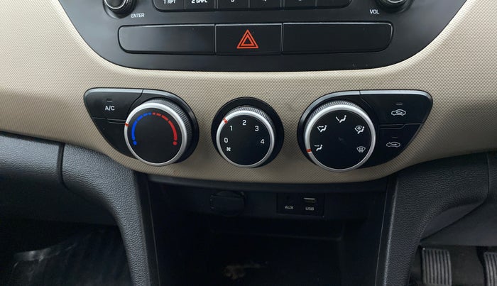 2019 Hyundai Grand i10 MAGNA 1.2 KAPPA VTVT, Petrol, Manual, 56,846 km, AC Unit - Directional switch has minor damage