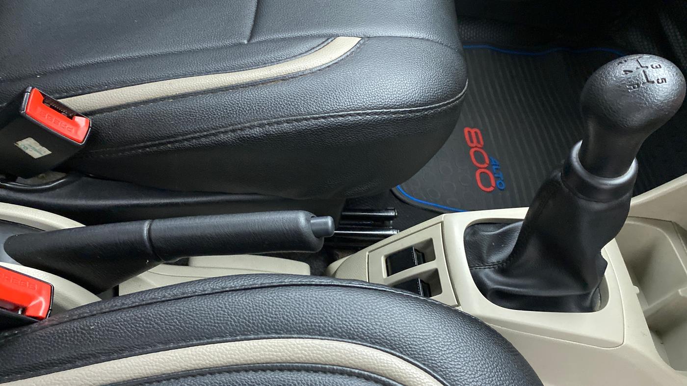 2019 Maruti Alto LXI, Petrol, Manual, 21,079 km, Gear Lever