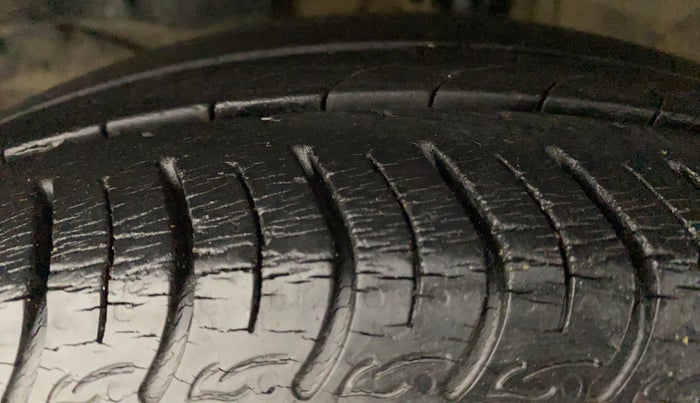 2018 Honda Amaze 1.2L I-VTEC V, Petrol, Manual, 20,187 km, Left Front Tyre Tread
