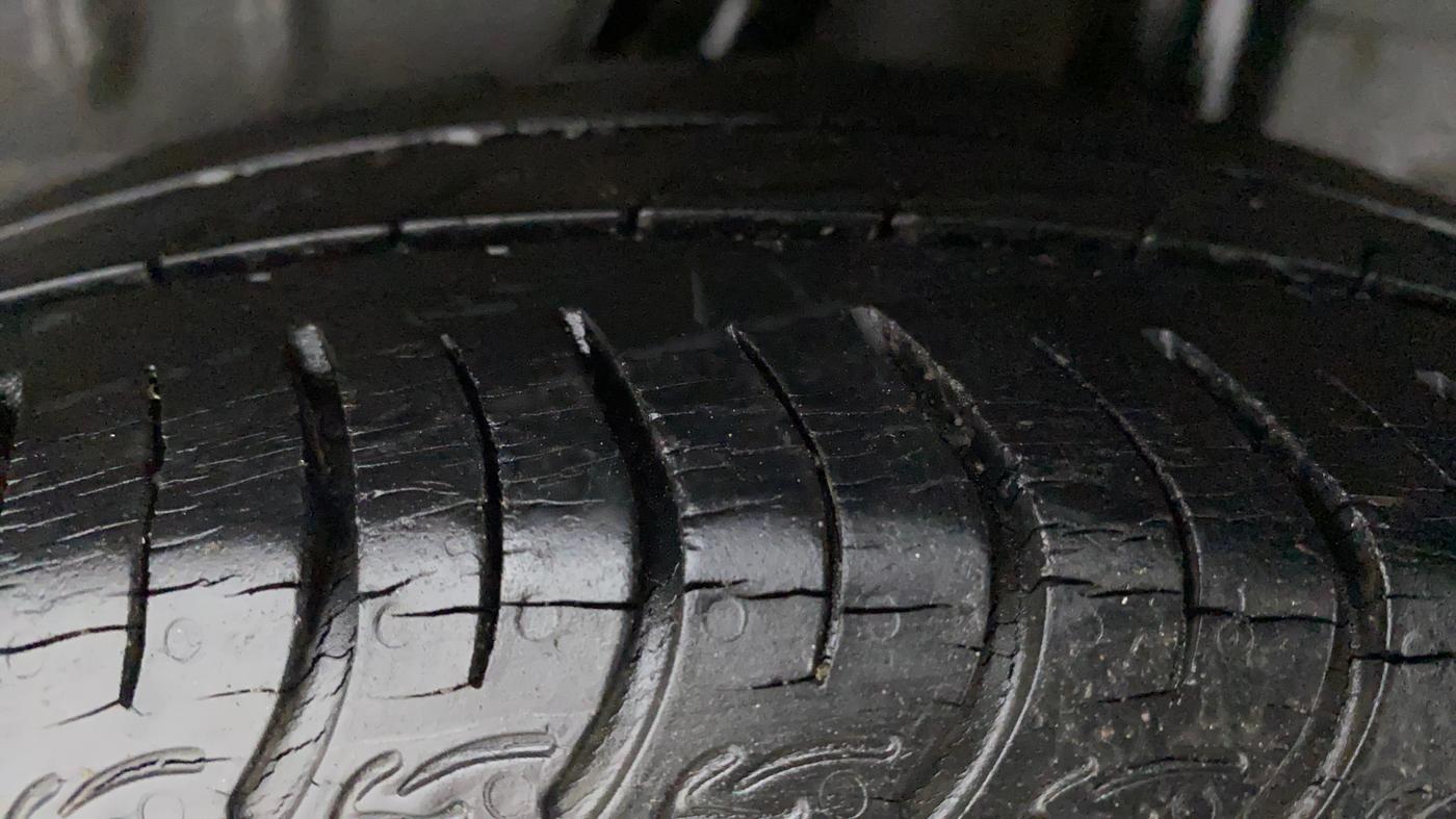 2018 Honda Amaze 1.2L I-VTEC V, Petrol, Manual, 20,187 km, Left Rear Tyre Tread