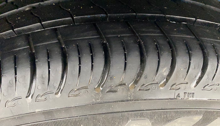 2015 Maruti Celerio VXI AMT, Petrol, Automatic, 38,237 km, Right Rear Tyre Tread