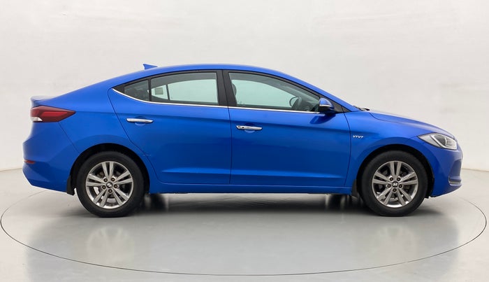 2018 Hyundai New Elantra 2.0 SX(O) AT PETROL, Petrol, Automatic, 32,646 km, Right Side View