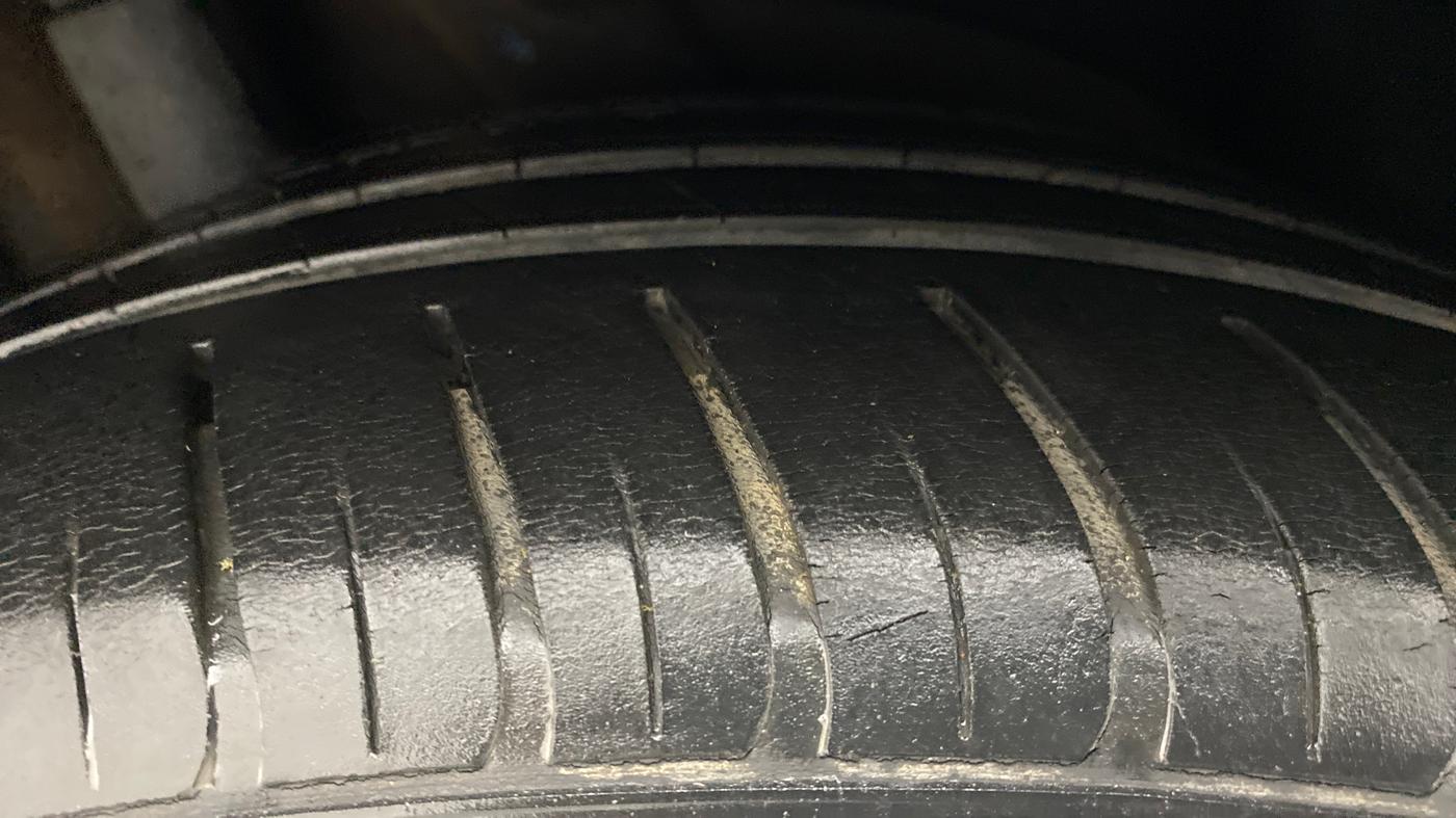 2018 Hyundai New Elantra 2.0 SX(O) AT PETROL, Petrol, Automatic, 32,646 km, Right Rear Tyre Tread