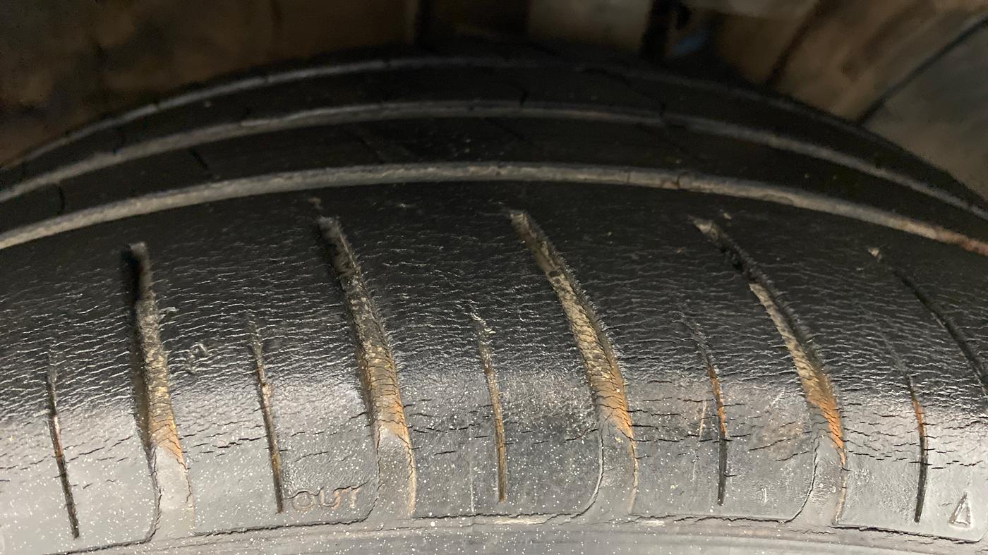2018 Hyundai New Elantra 2.0 SX(O) AT PETROL, Petrol, Automatic, 32,646 km, Right Front Tyre Tread