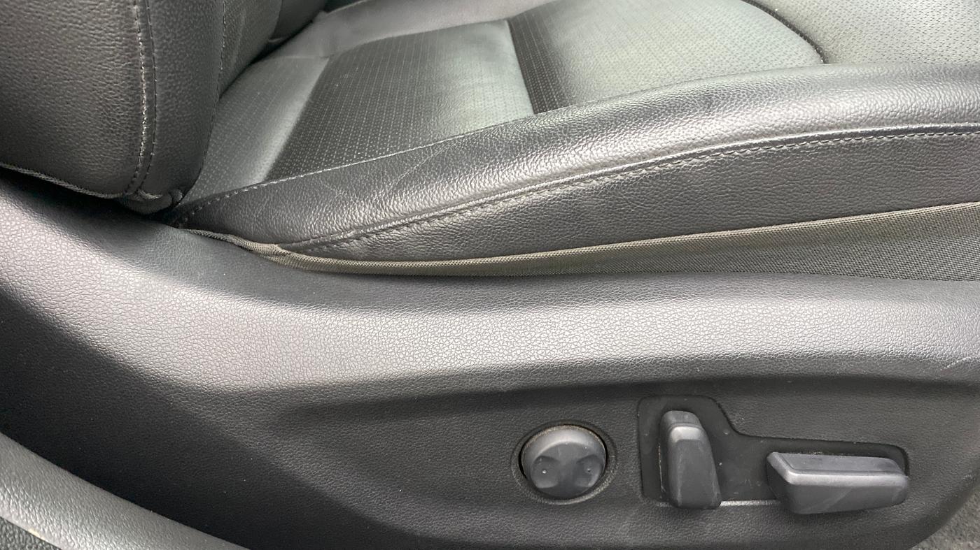 2018 Hyundai New Elantra 2.0 SX(O) AT PETROL, Petrol, Automatic, 32,646 km, Driver Side Adjustment Panel