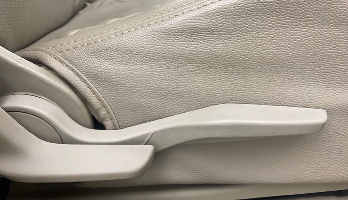 2017 Maruti Dzire ZXI PLUS AMT, Petrol, Automatic, 40,229 km, Driver Side Adjustment Panel