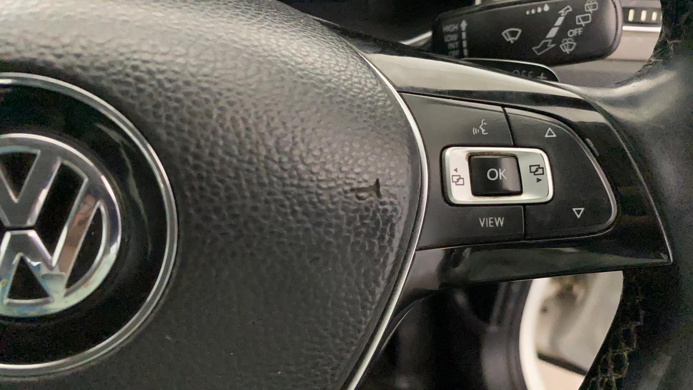 2019 Volkswagen T-ROC 1.5 TSI AT, Petrol, Automatic, 1,34,626 km, Adaptive Cruise Control