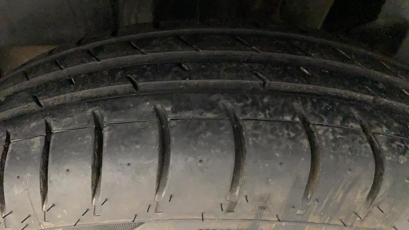 2018 Maruti Swift VXI, Petrol, Manual, 74,371 km, Left Rear Tyre Tread