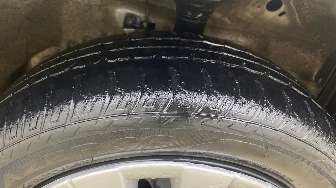 2018 Maruti Wagon R 1.0 VXI AMT, Petrol, Automatic, 33,055 km, Right Front Tyre Tread