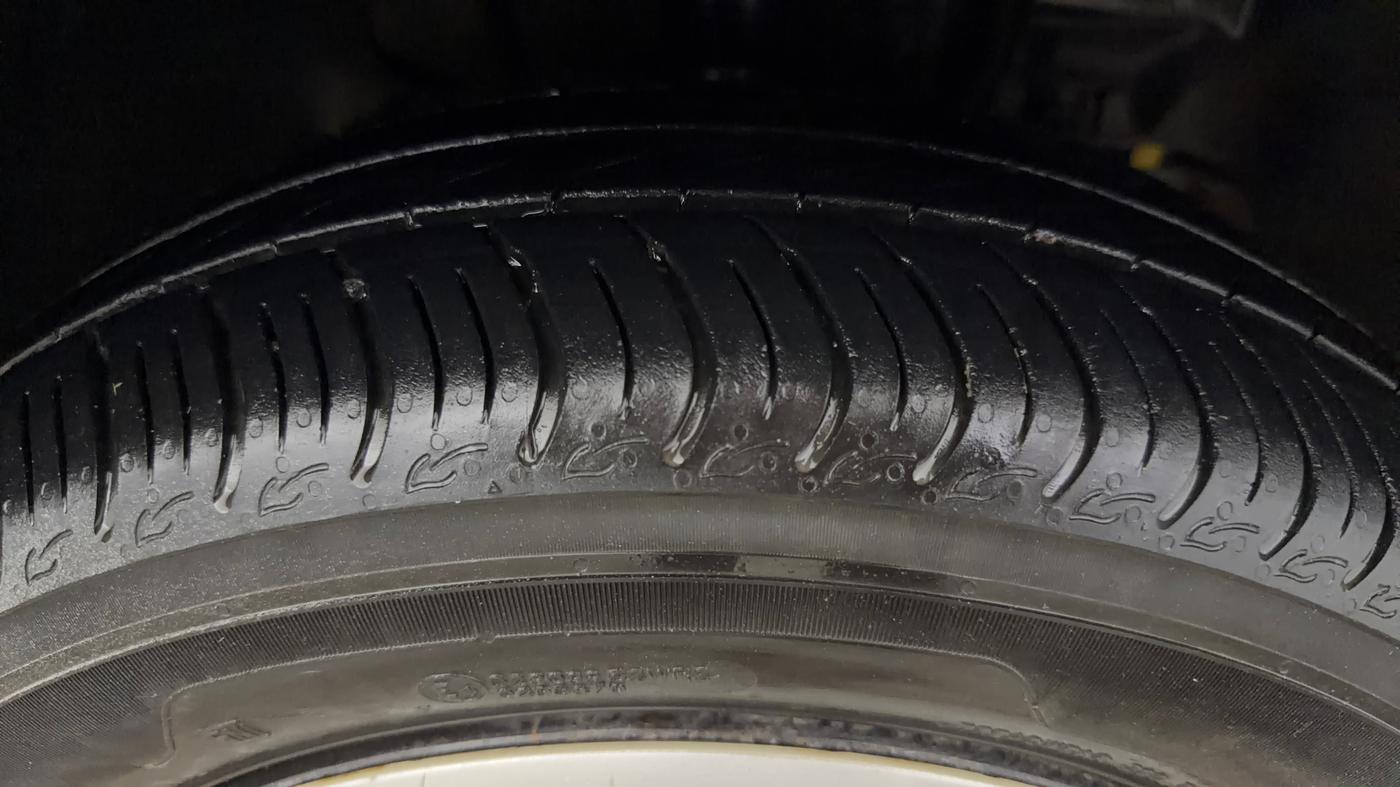 2018 Tata Tiago XT PETROL, Petrol, Manual, 57,171 km, Right Front Tyre Tread