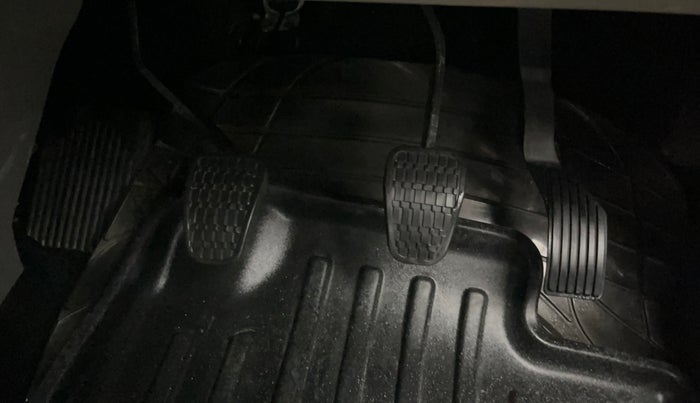 2019 Tata NEXON XT PLUS PETROL, Petrol, Manual, 41,306 km, Pedals