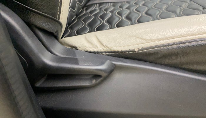 2022 Tata Tiago XM CNG, CNG, Manual, 64,338 km, Driver Side Adjustment Panel