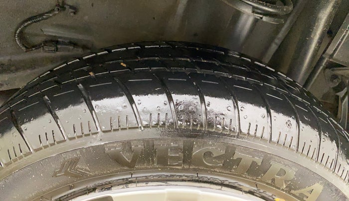 2022 Tata Tiago XM CNG, CNG, Manual, 64,338 km, Left Rear Tyre Tread