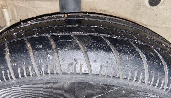 2018 Maruti Celerio VXI AMT, Petrol, Automatic, 27,267 km, Right Rear Tyre Tread