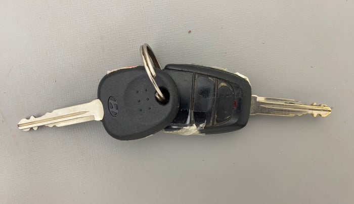 2021 Hyundai NEW SANTRO SPORTZ AMT, Petrol, Automatic, 18,461 km, Key Close Up