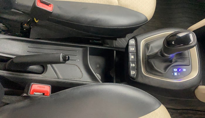 2021 Hyundai NEW SANTRO SPORTZ AMT, Petrol, Automatic, 18,461 km, Gear Lever
